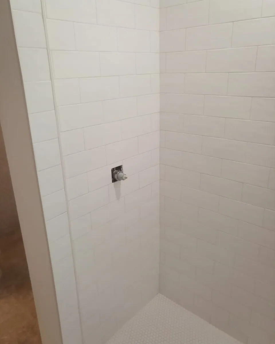 Subway shower with penny floor