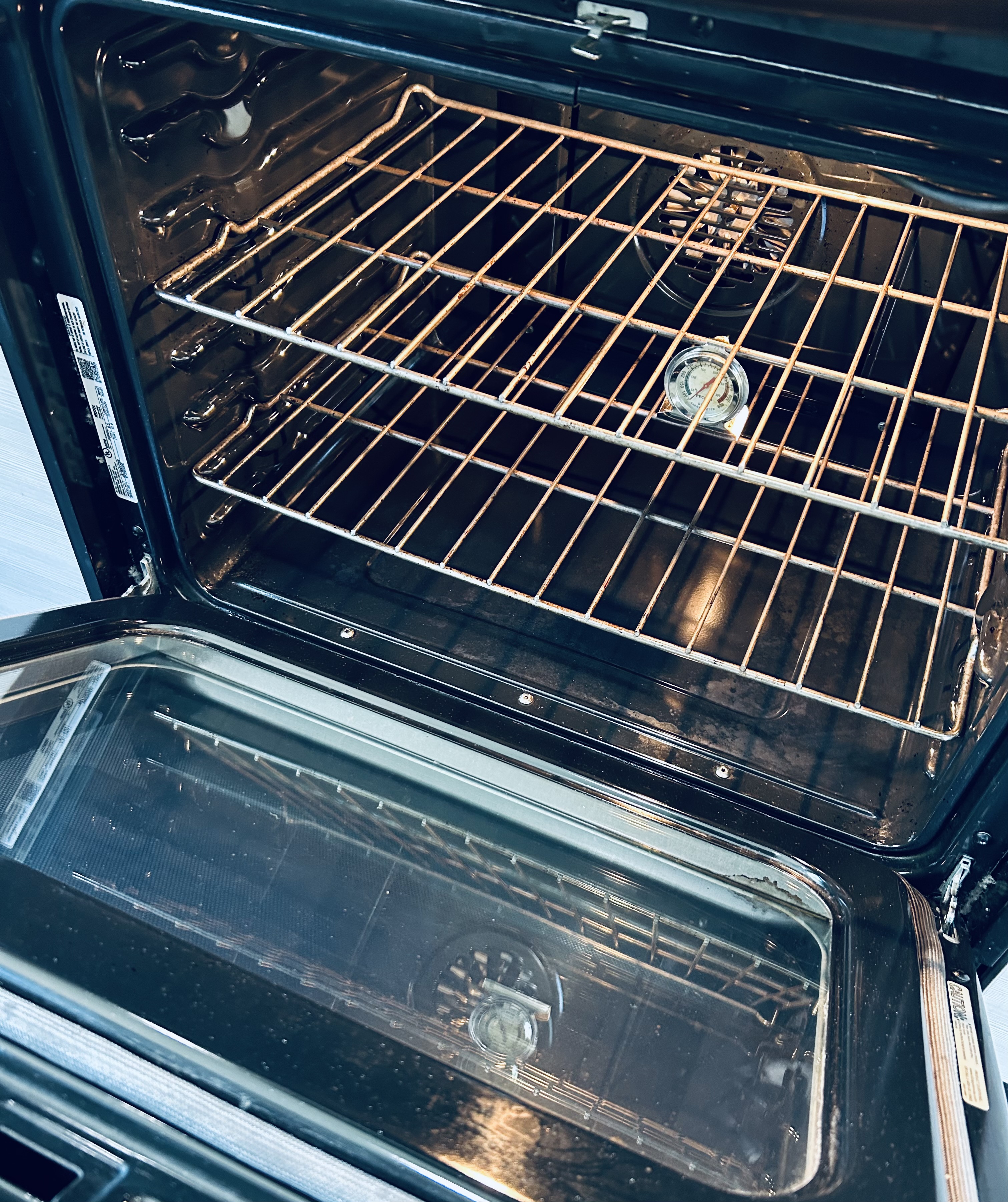 Inside oven cleaning by Tru Cleaning Services deep cleaning service