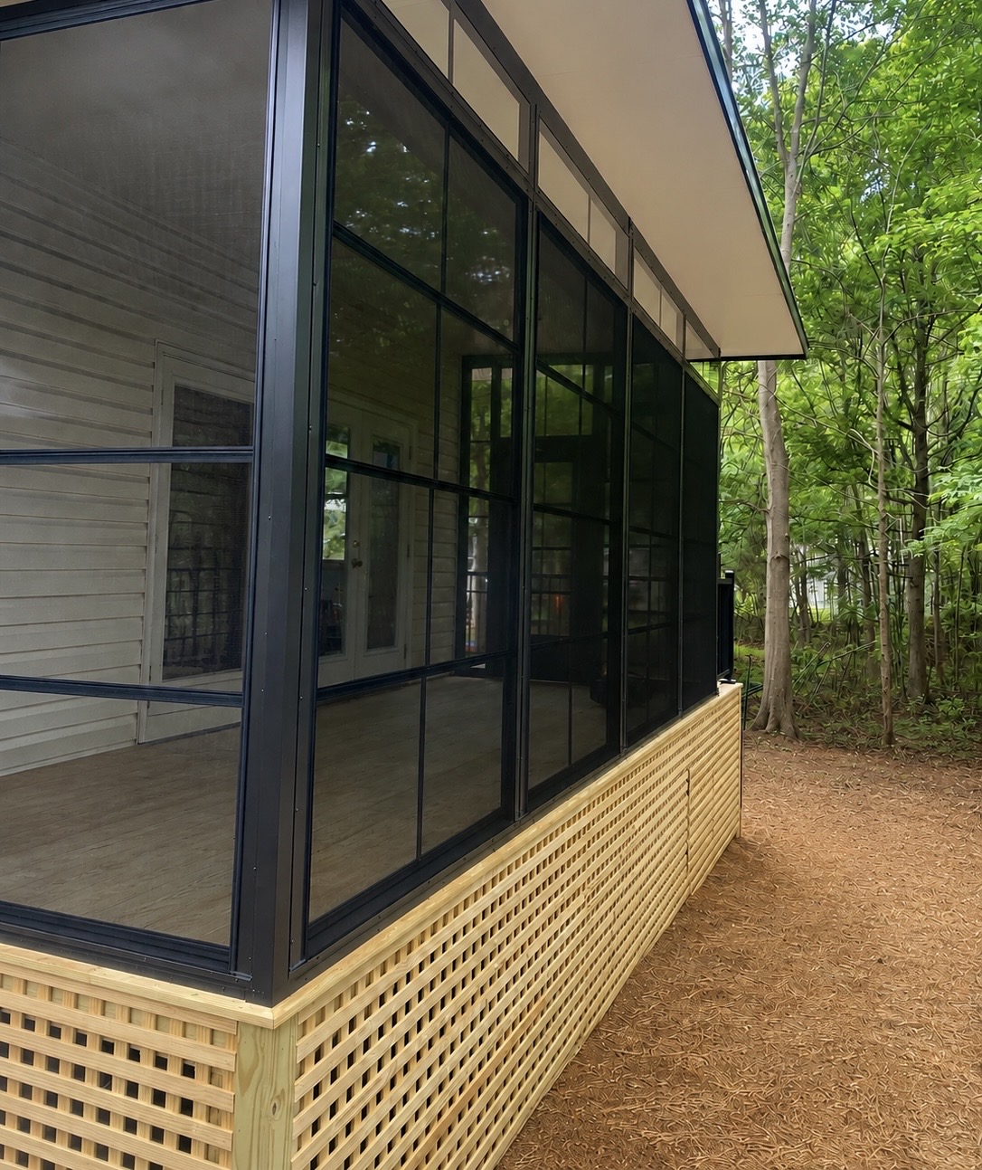 Exterior corner detail of the finished Eze-Breeze enclosure in Greenville, South Carolina