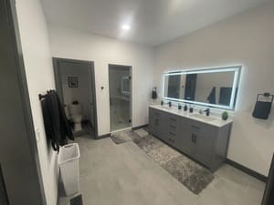 {{ custom_values.service_3 }} in {{custom_values.area_3})