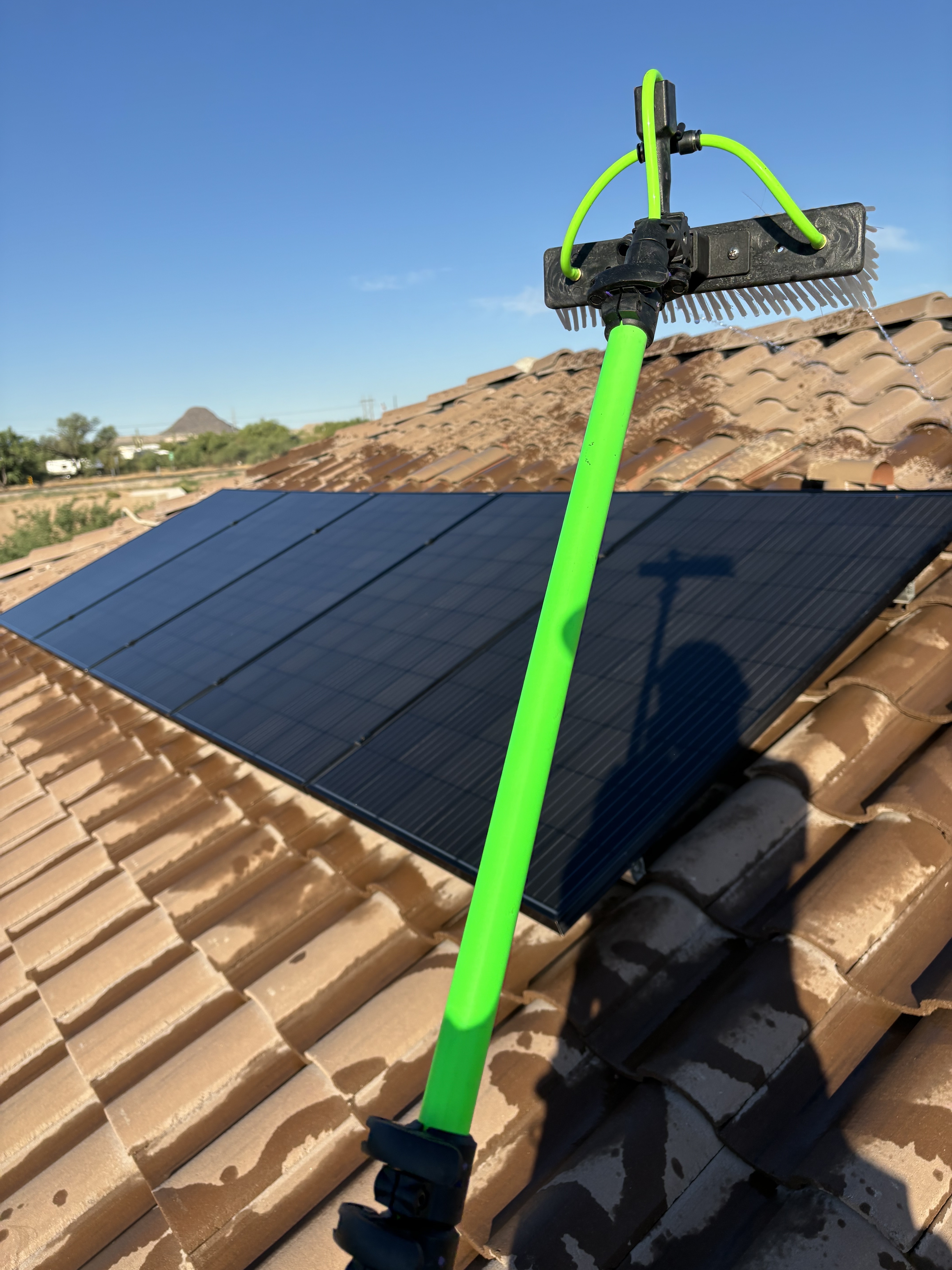 Solar panel cleaning service