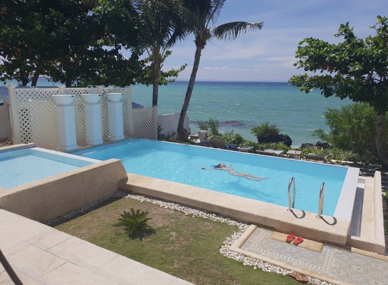 Swimming pool at Kandugyap by the sea Swimming pool at Kandugyap by the sea