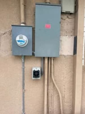 {{ custom_values.service_3 }} in {{custom_values.area_6})