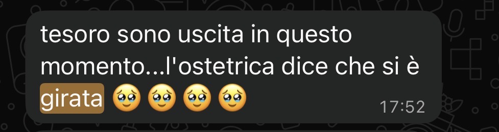 Messaggio di una mamma: l'ostetrica conferma che si è girata