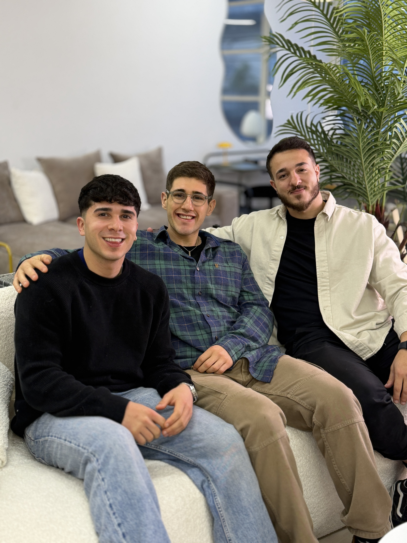 Los tres socios de LEÓN