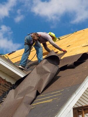 Metal roofing in Milton