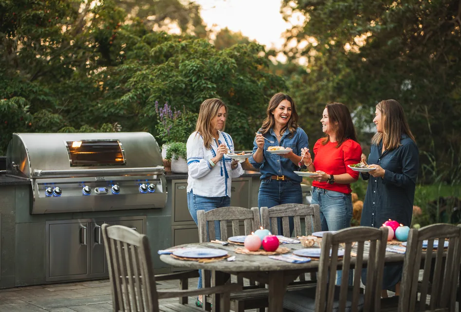 Outdoor kitchen
