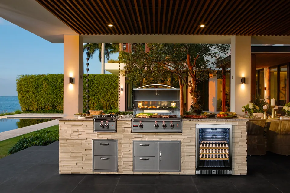 Outdoor kitchen