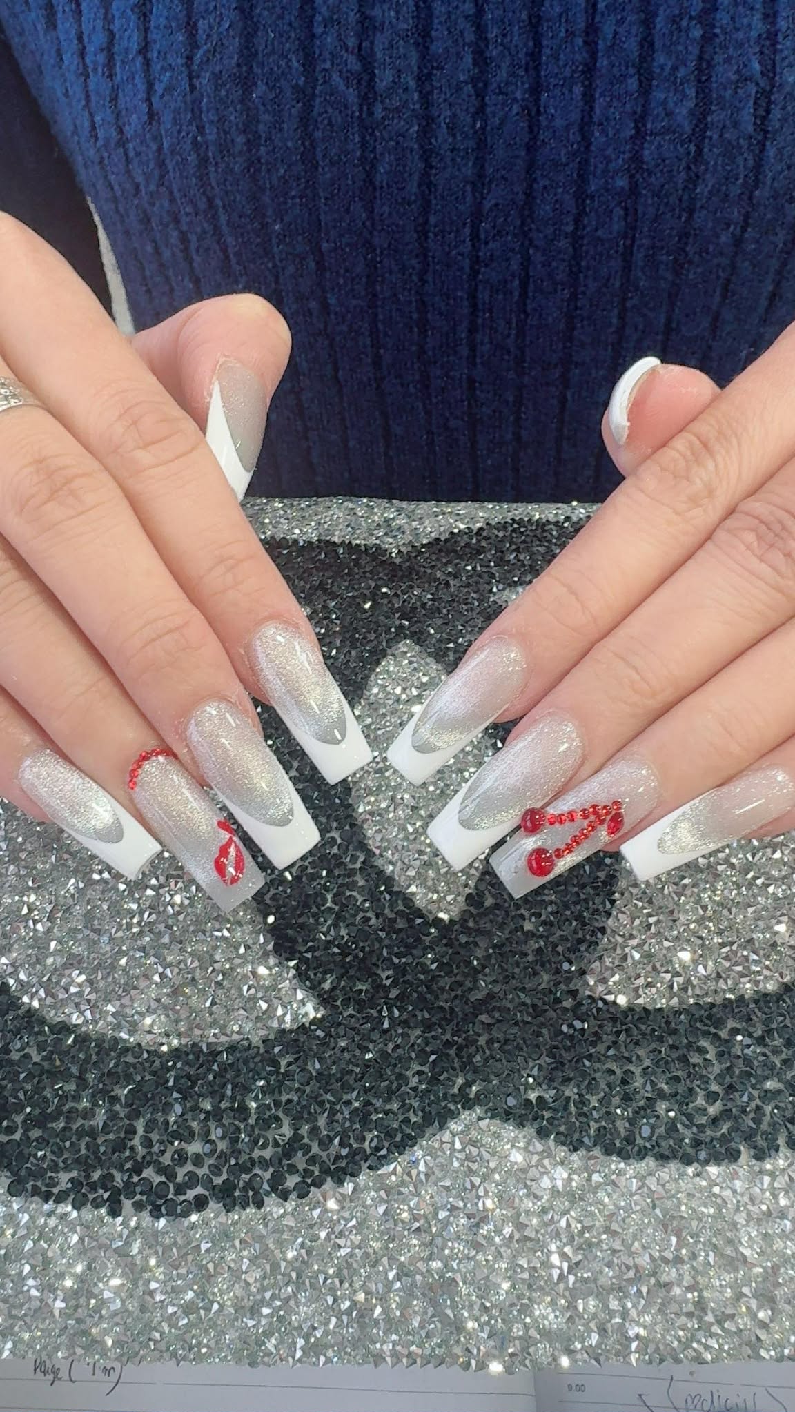 Kellys Nails & Beauty nail design 3