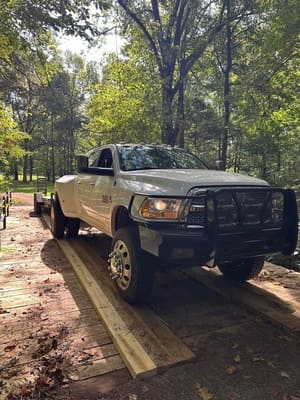 {{ custom_values.service_1 }} in {{custom_values.area_3})