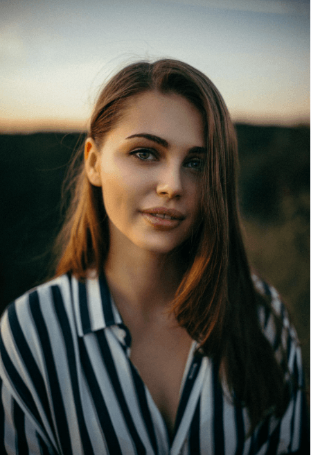 A woman who is a satisfied patient at Aspen Eye Care