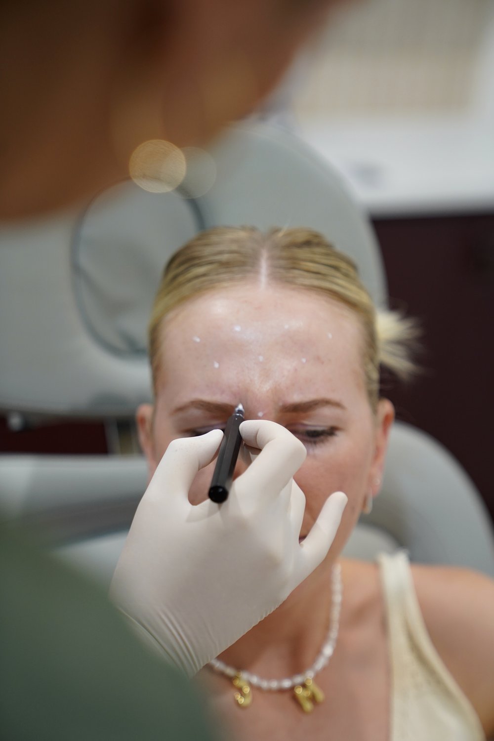 Crème Studio precision treatment