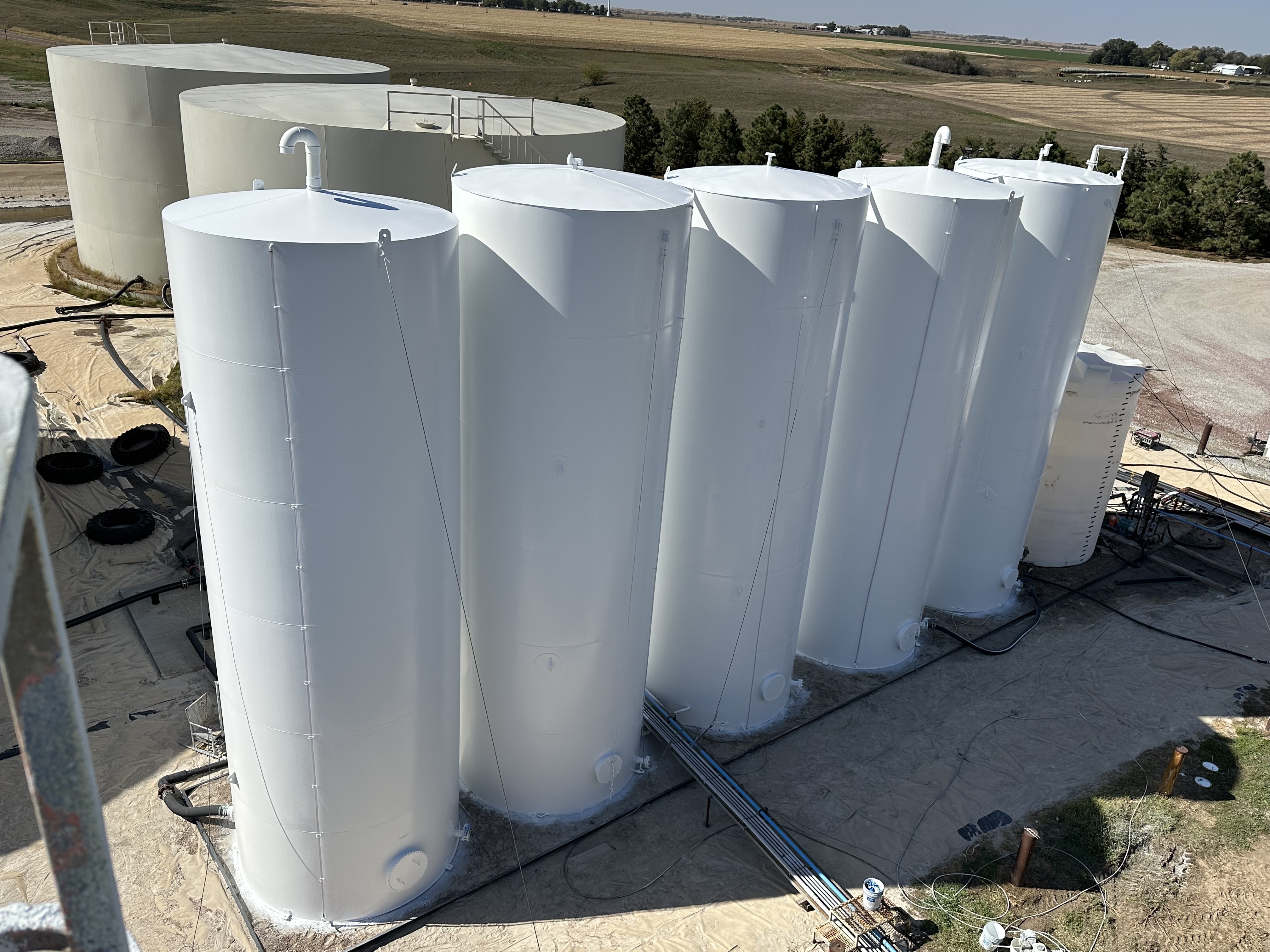 Agricultural storage tanks in Hampton, NE