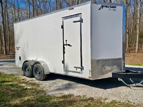 7 by 16 enclosed cargo trailer for rent in Irvine, KY