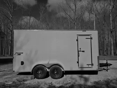 7 by 16 enclosed trailer rental in Irvine, KY