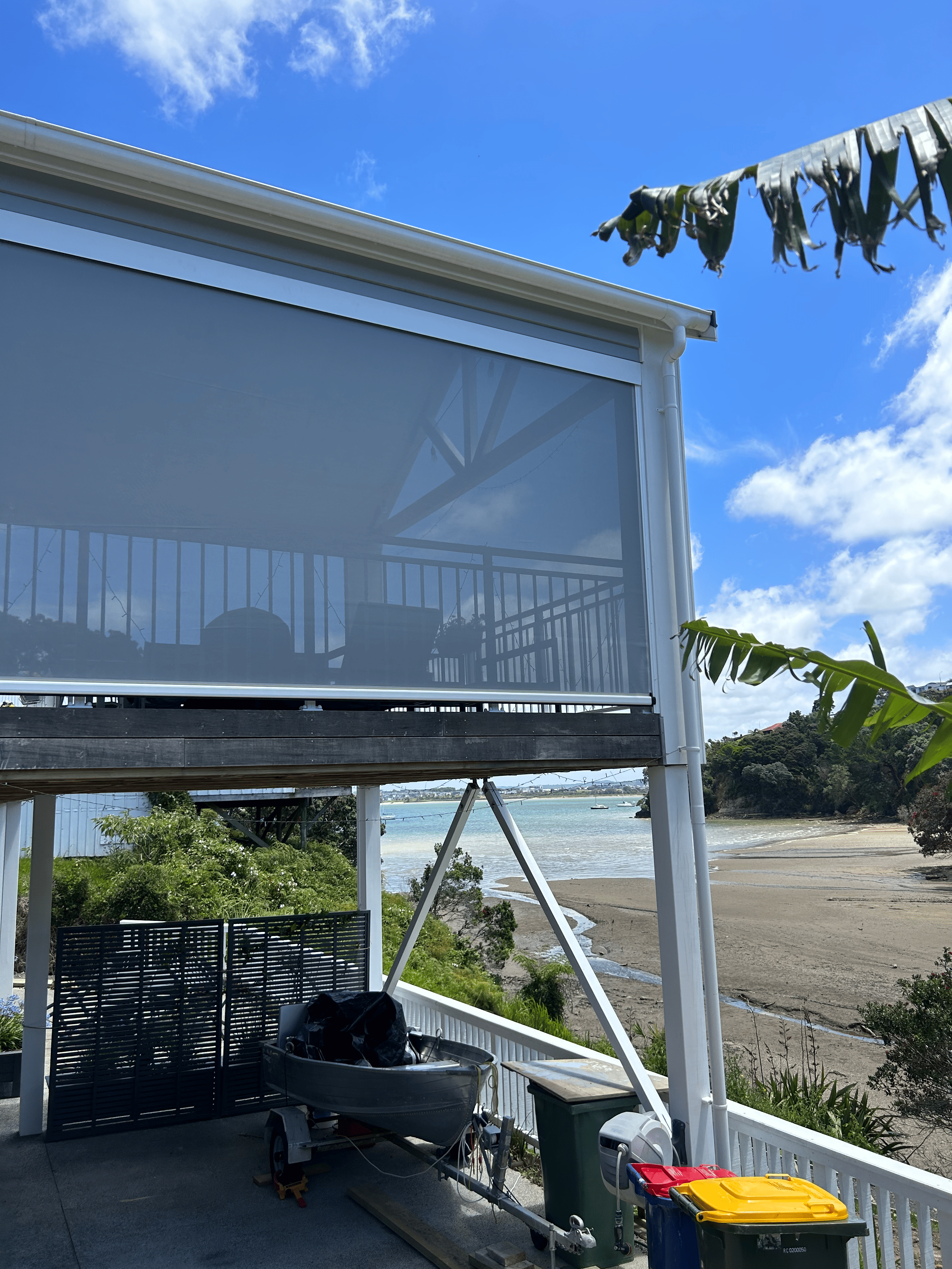 Ziptrak screens on pergola deck