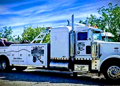 American Muffler & Towing heavy-duty Peterbilt wrecker, Gallup NM