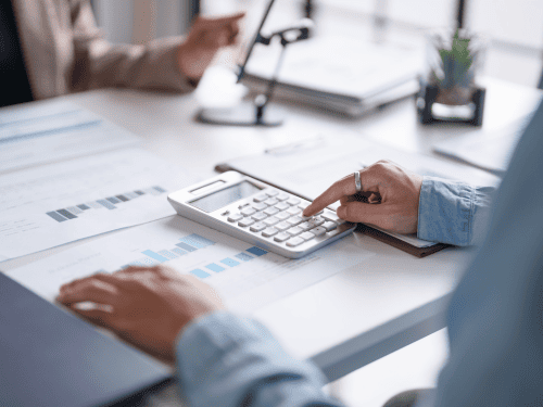 Financial Services/Servicios Financieros in Stroudsburg