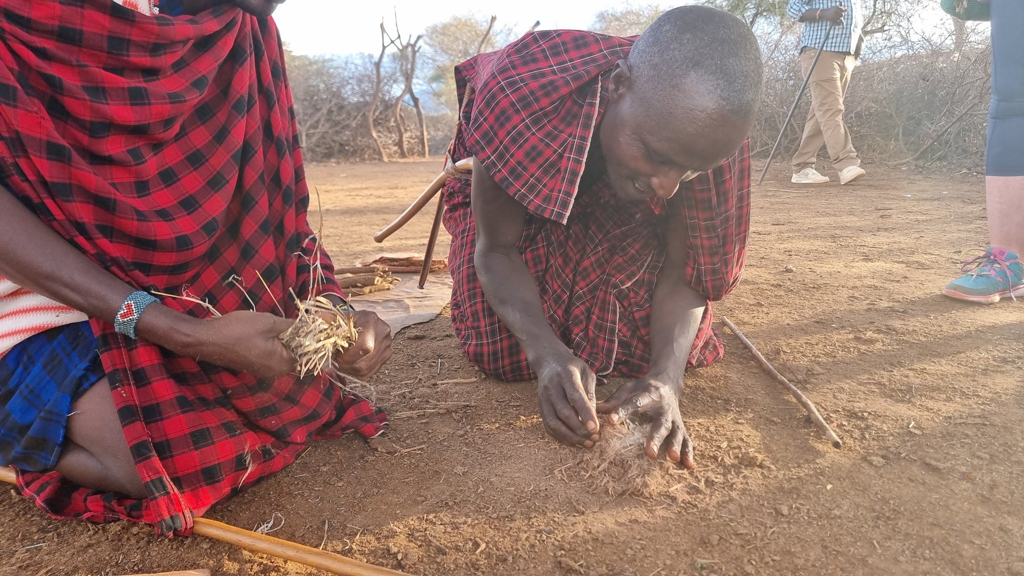 Fire by hand, Amboseli