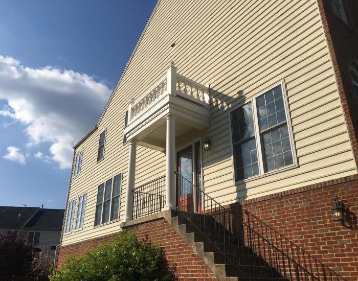 Cedar & Wood Siding in Arlington