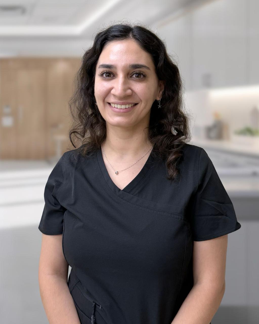 Dra. Macarena Saba, cirujana dentista especialista en estética facial en Dermodent