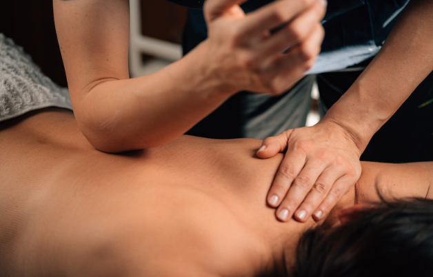 Massage thérapeutique à Montréal — Clinique Humania