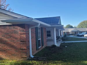 Gutter Cleaning in Nashville, TN (100 mile radius, excluding KY)