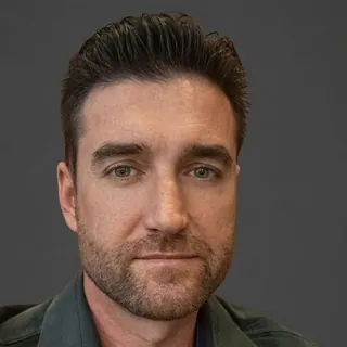 Jussiê, engenheiro mecânico e fundador da VetorHub