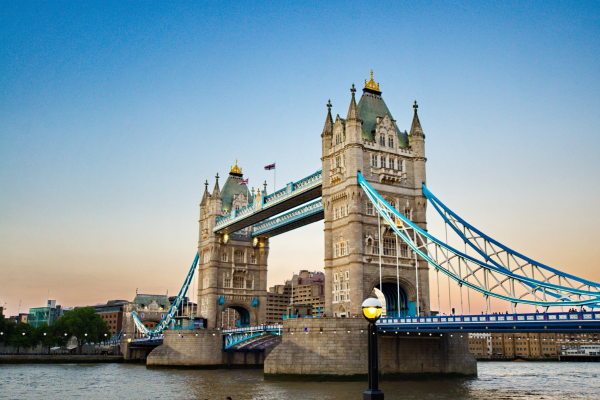 Die Tower Bridge in London