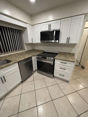 {{ custom_values.service_2 }} in {{custom_values.area_4})