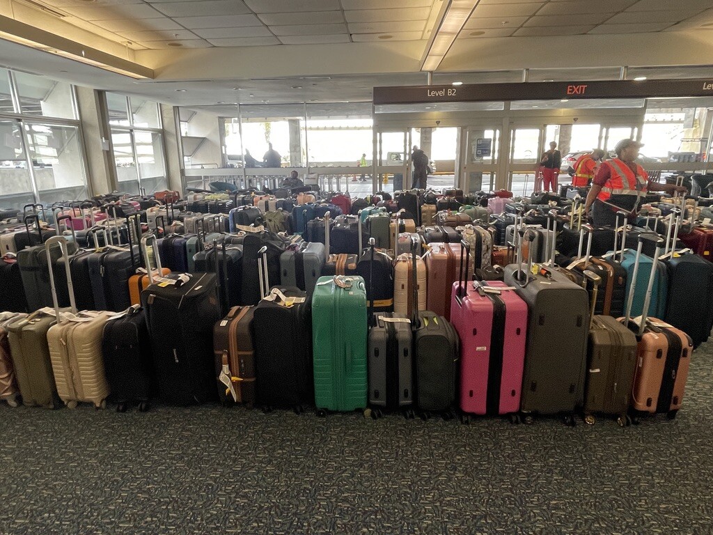 luggage disaster from tsa shutdown luggage disaster from tsa shutdown