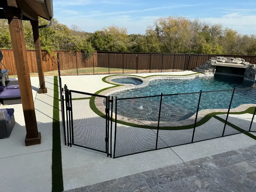 Texas Pool Barrier pool safety fence: Local install