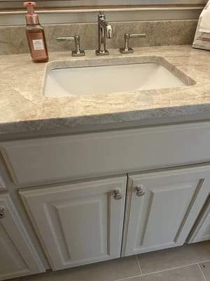 {{ custom_values.service_3 }} in {{custom_values.area_3})