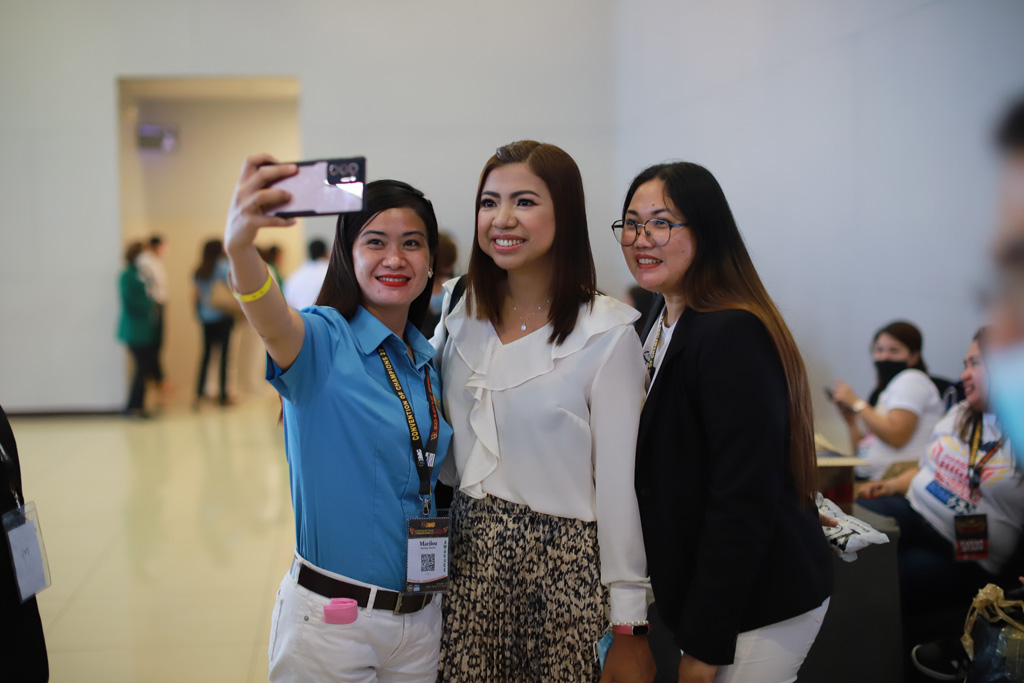 Sha with attendees