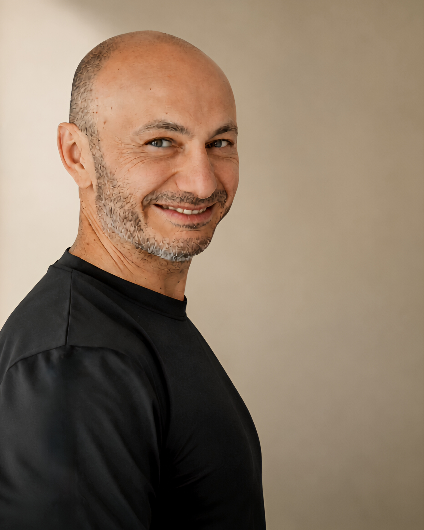 Dr. med. univ. Kamil Akhundov