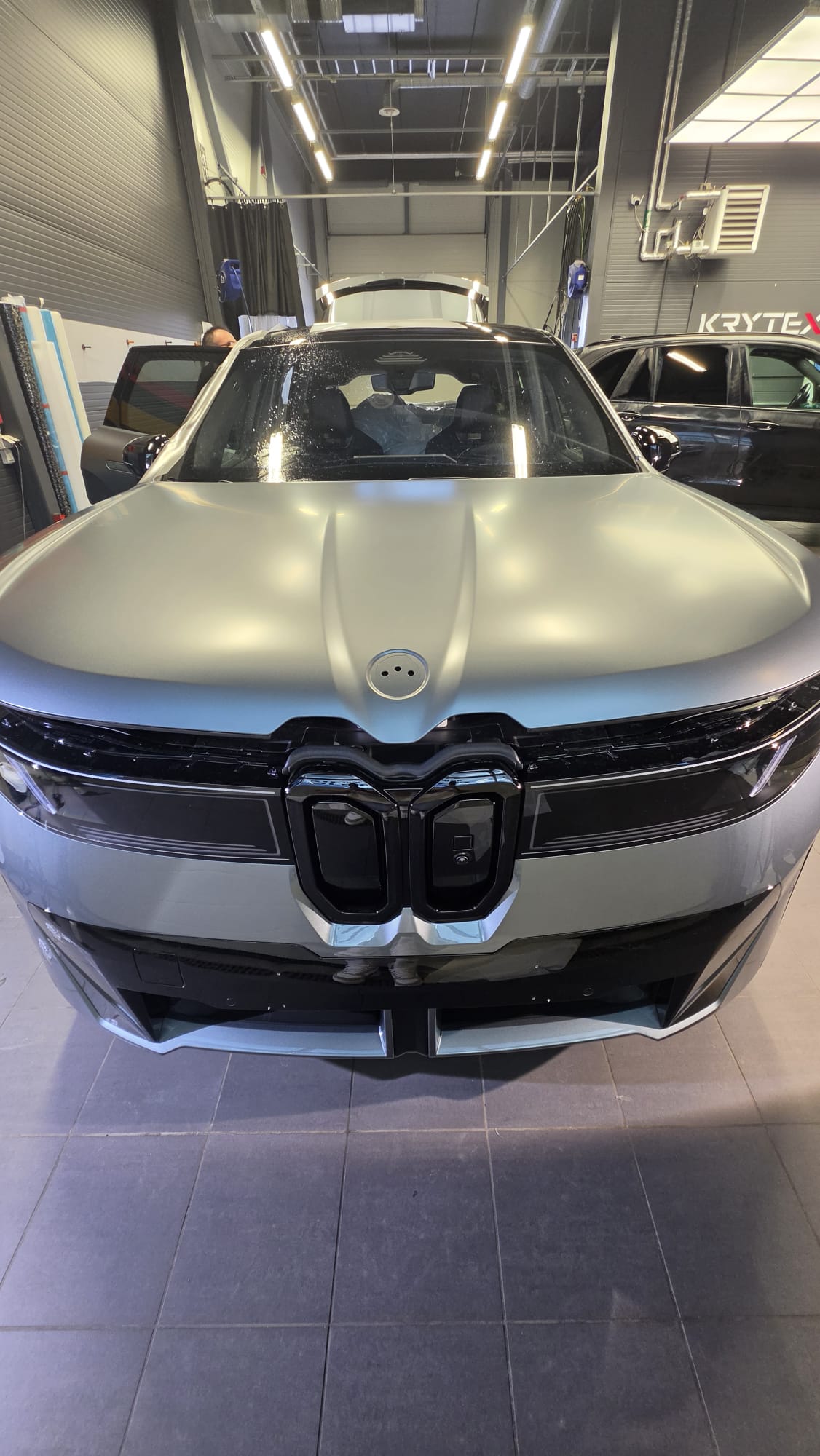 BMW med PPF i studioet på Gardermoen
