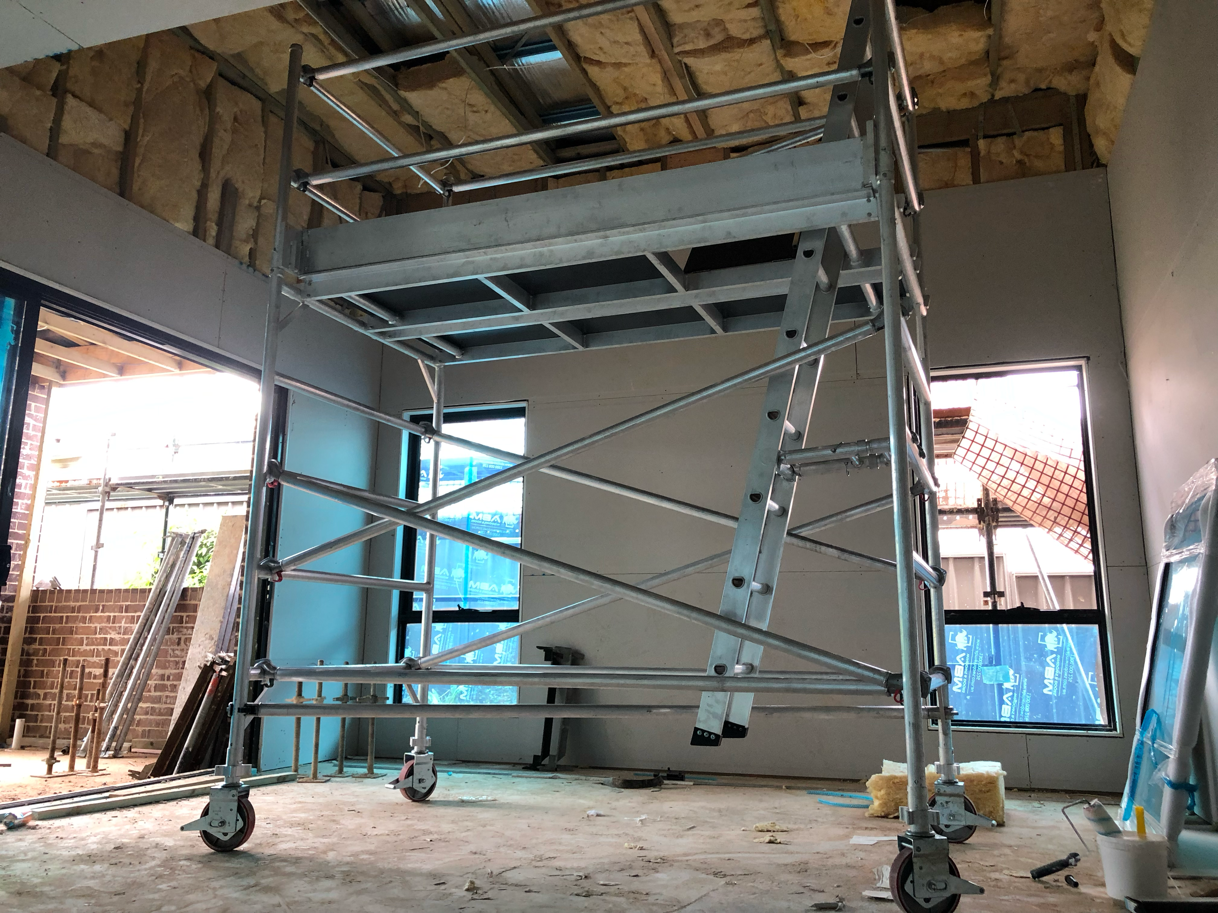 Double width walkthrough mobile scaffold tower