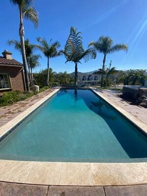 {{ custom_values.service_1 }} in {{custom_values.area_7})