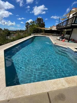 {{ custom_values.service_4 }} in {{custom_values.area_5})