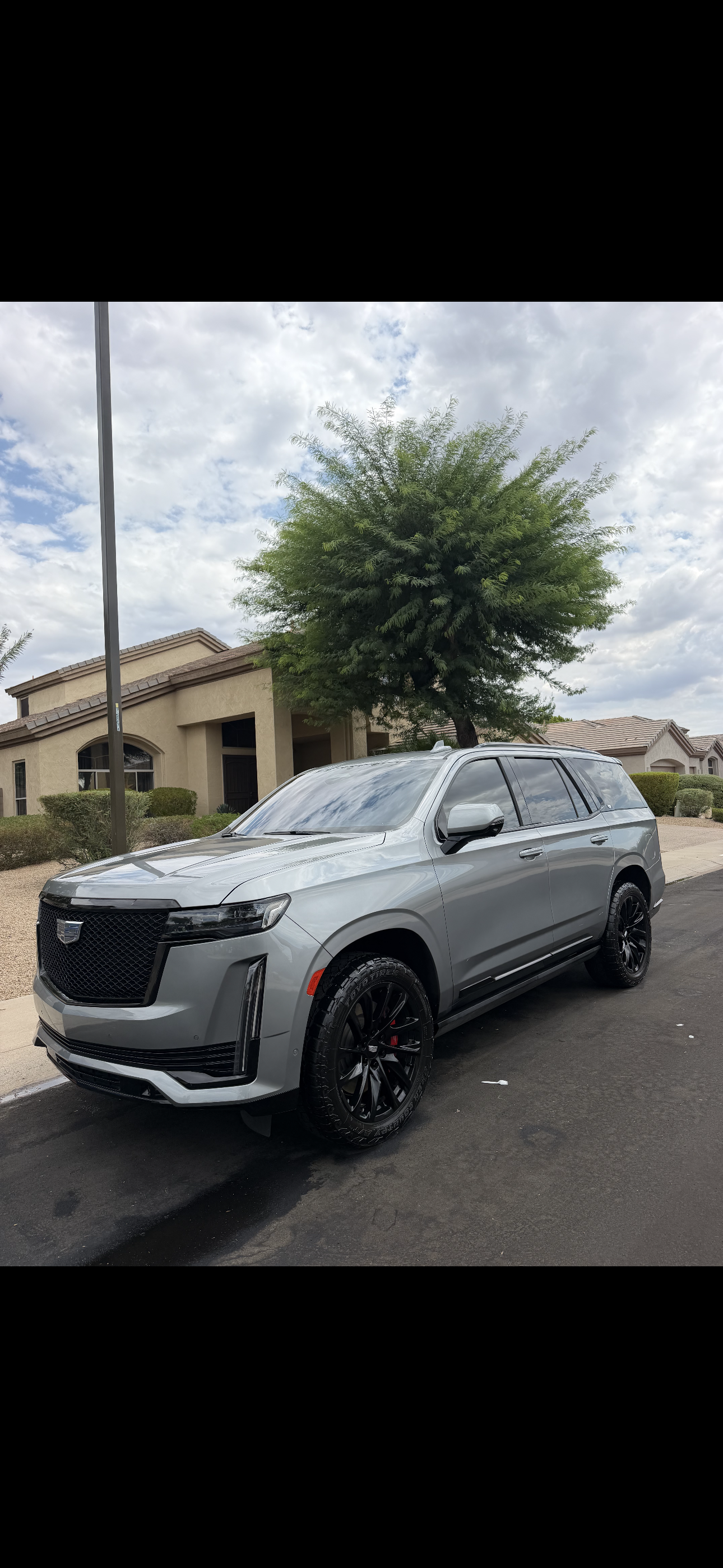 Cadillac Escalade-V finished detail, front three-quarter view