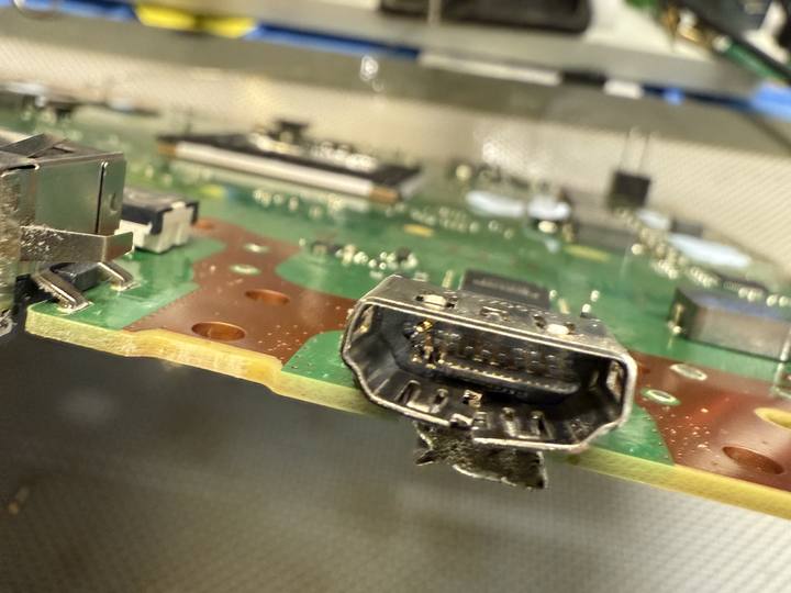 Crushed PS5 HDMI port