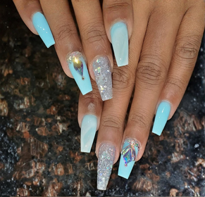 Mimi Nails