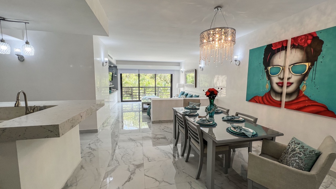 Aldea Thai — Interior