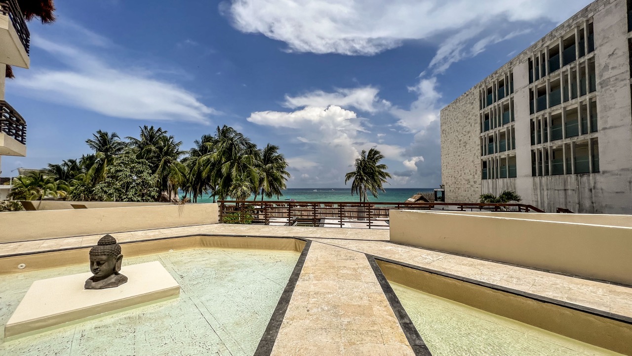Aldea Thai — Jardín