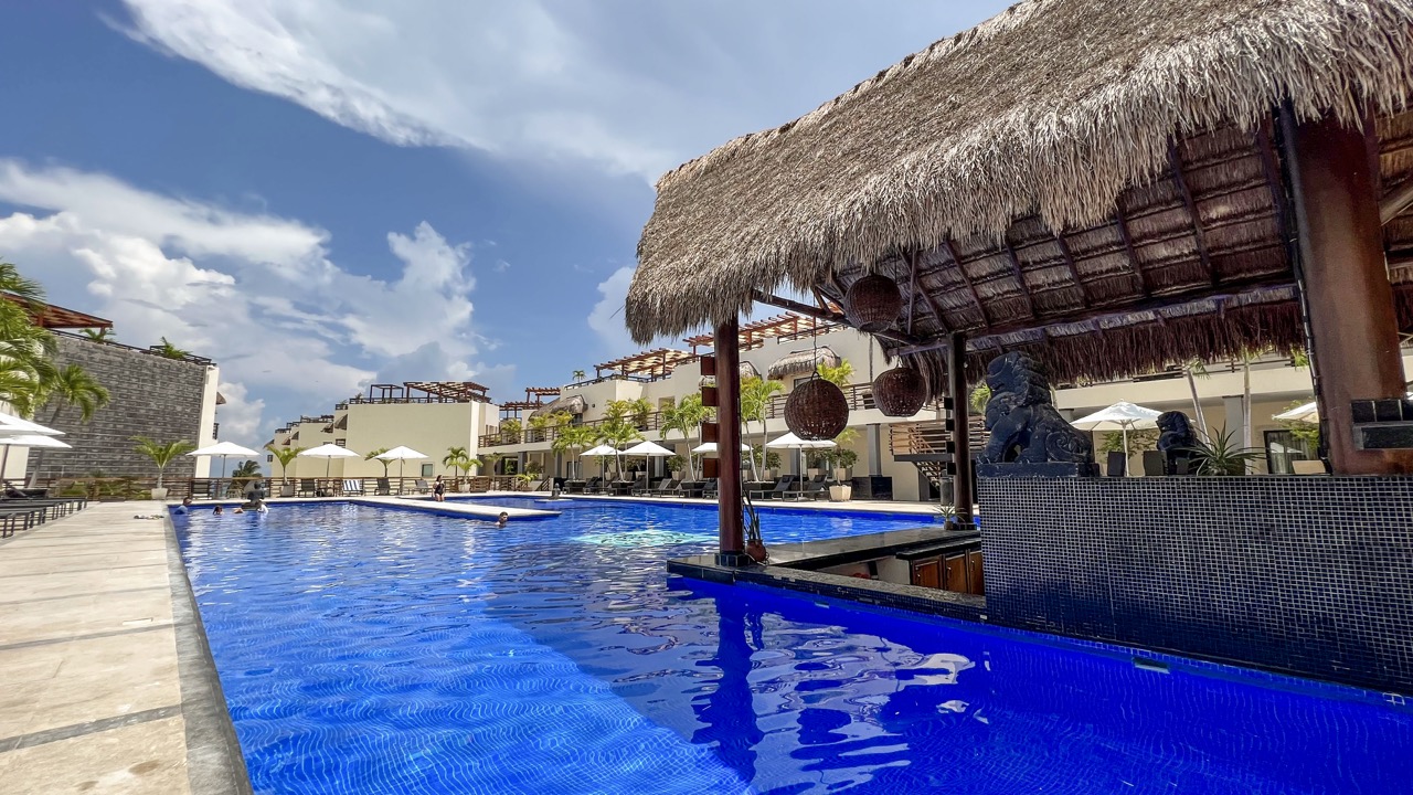 Aldea Thai — Alberca