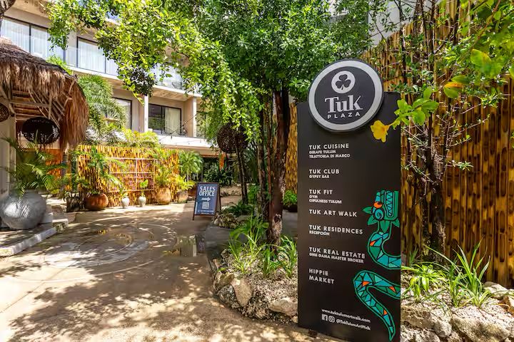 TUK PH — Sala