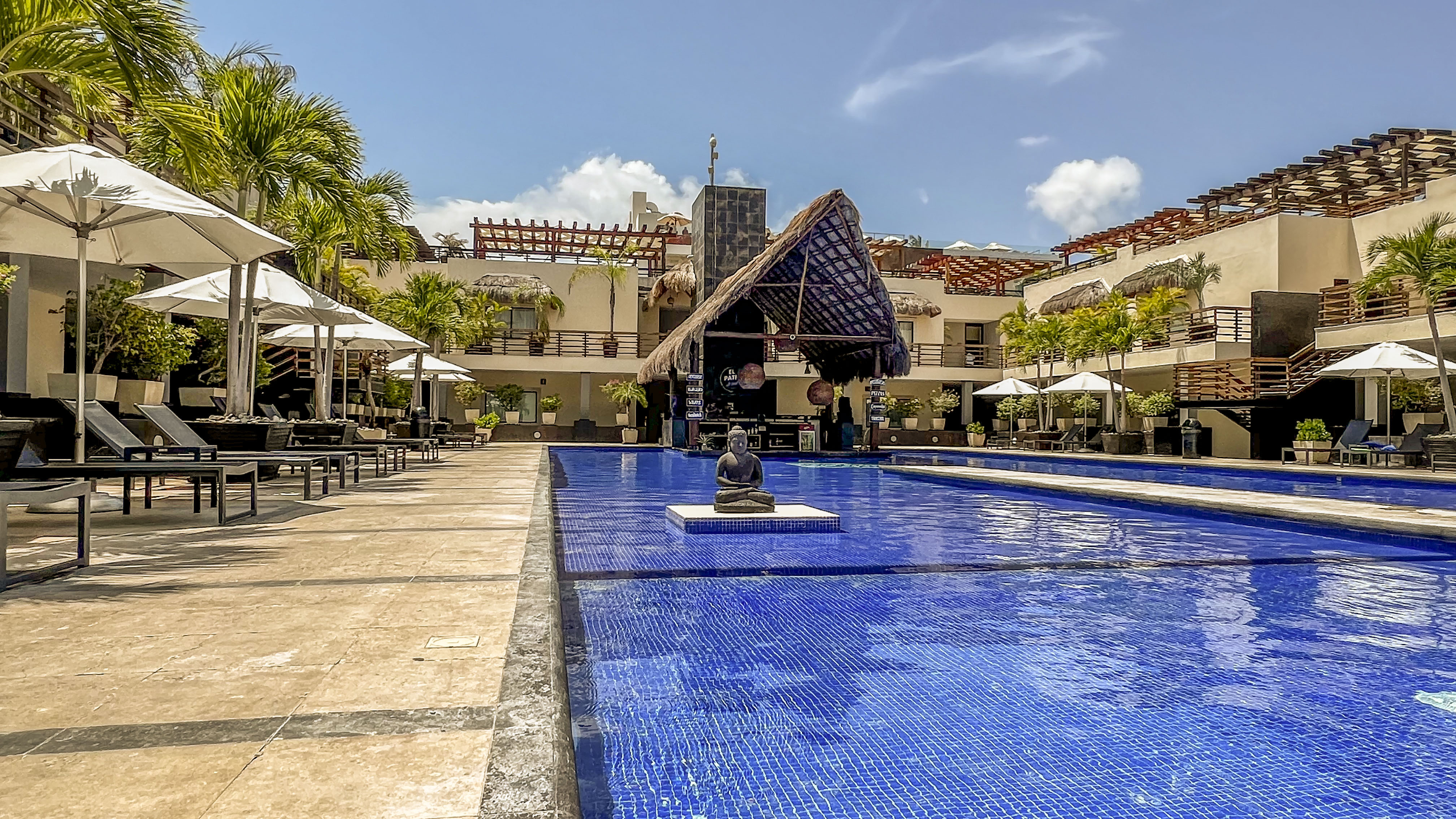 Aldea Thai — Alberca