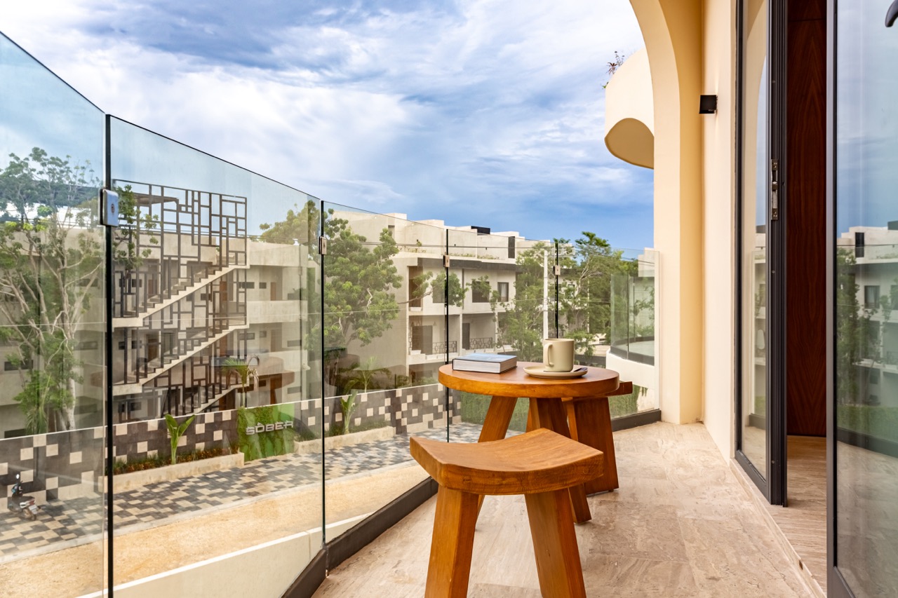 Mistiq Villas — Acceso