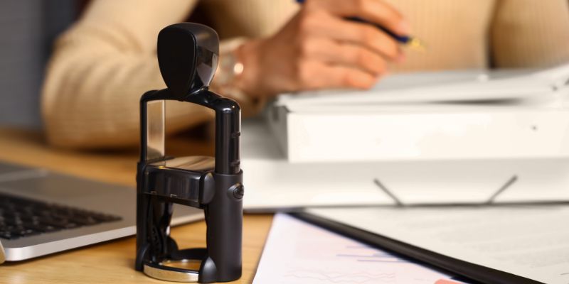 Notary Public in Georgia: Requirements, Steps, and Tips