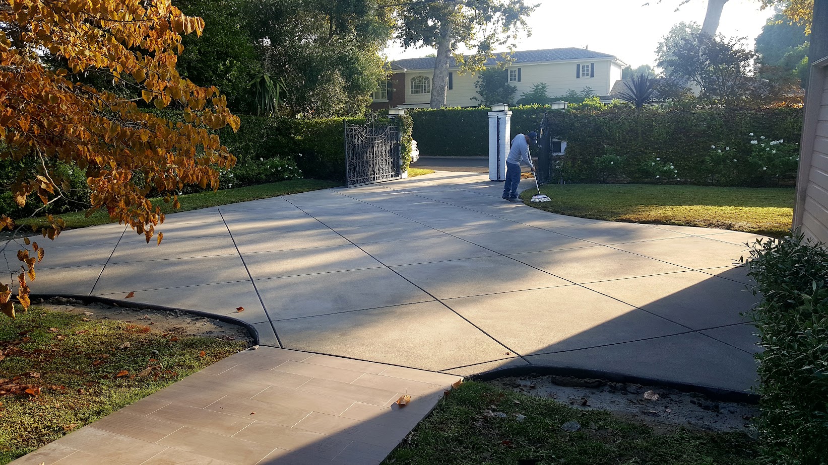 Decorative concrete driveway installation